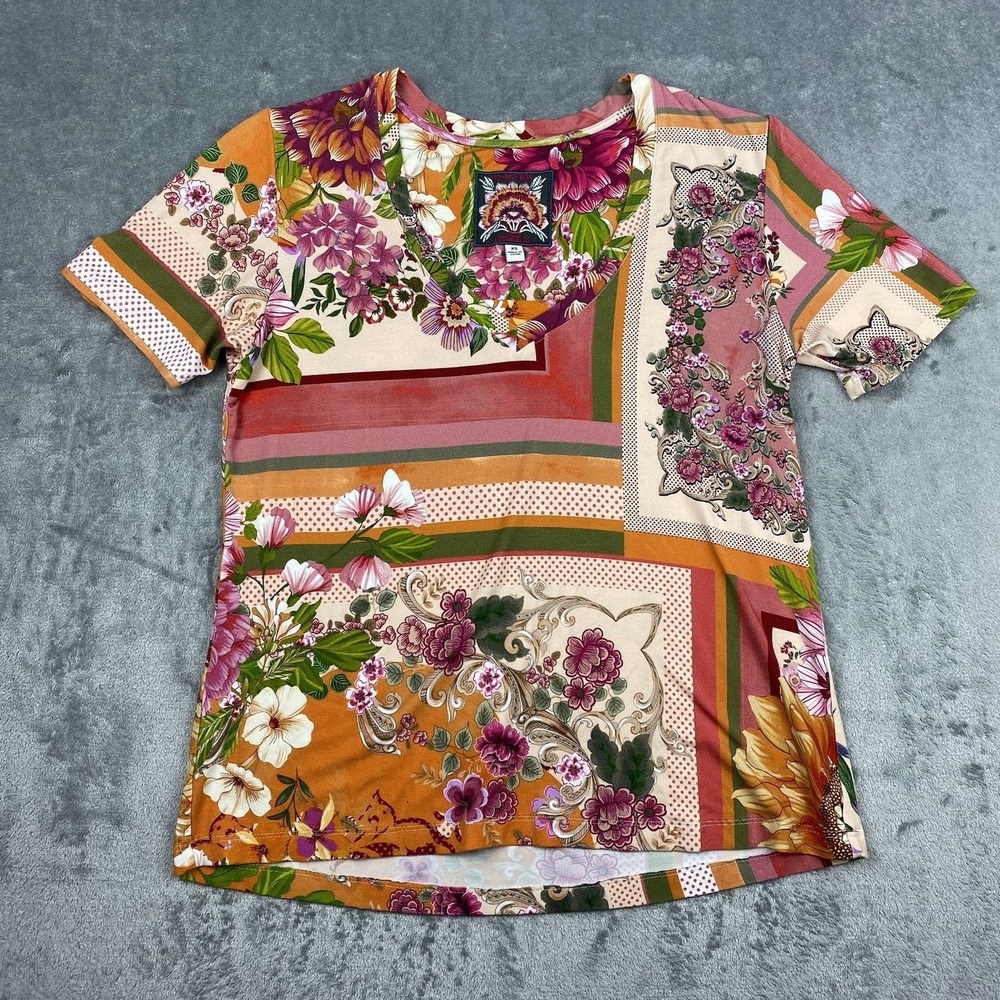 Johnny Was Shirt Womens Size XS Floral Romantic Short‎ Sleeve V-Neck Bamboo